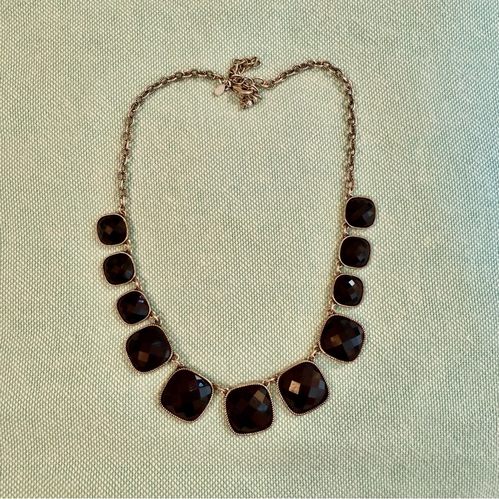 Premier Designs Black Necklace with Timeless Sophistication